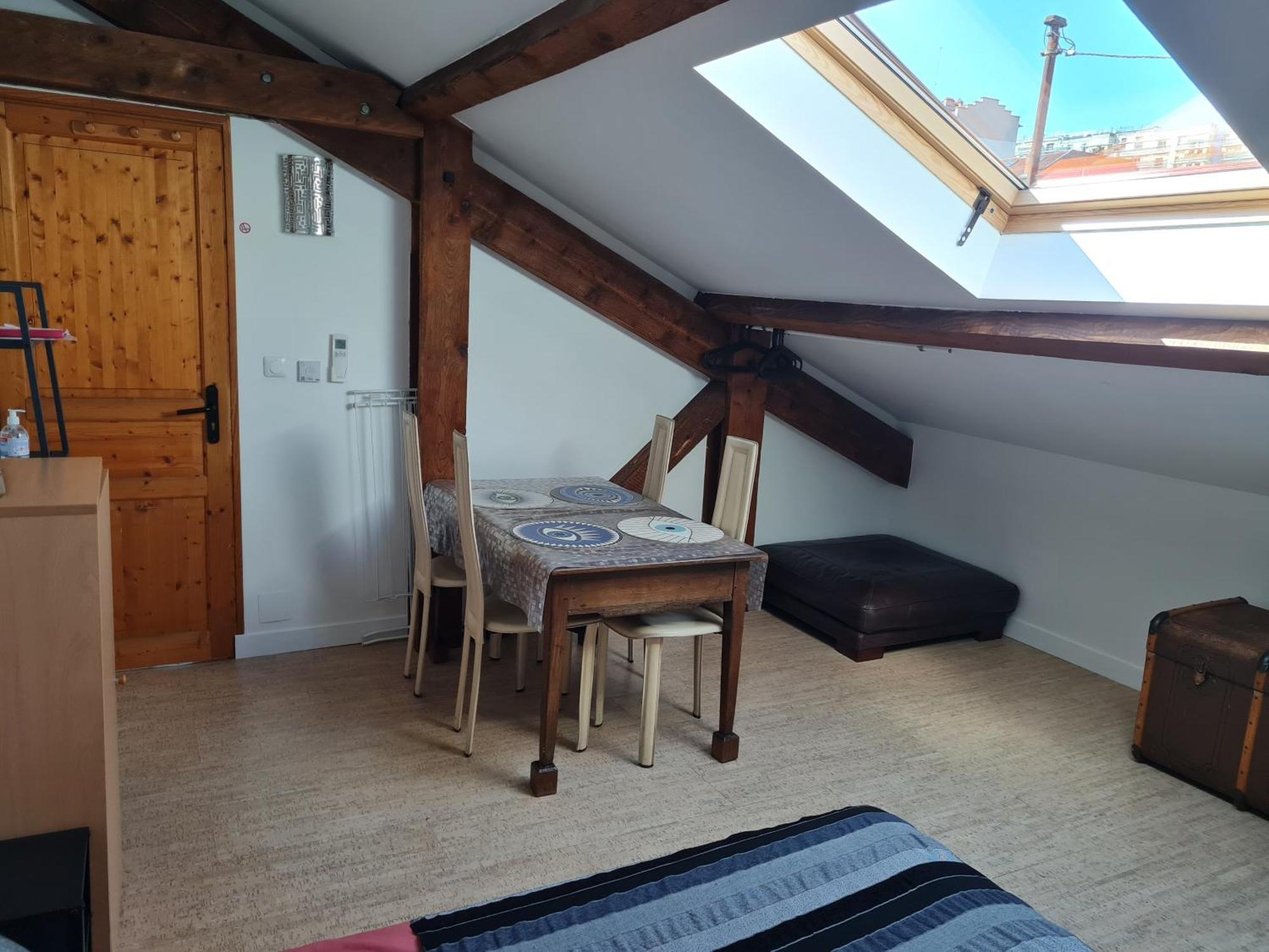 Espace Beleverte Bussiere 1 Tamaris Appartement Meuble De 2 Chambres Oullins Eksteriør billede